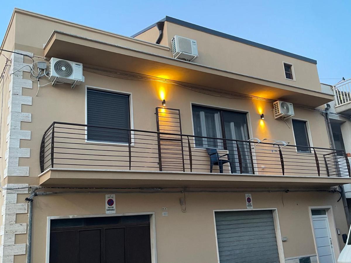 A Casa Di Nene Beb Bed & Breakfast Lesina Exterior foto